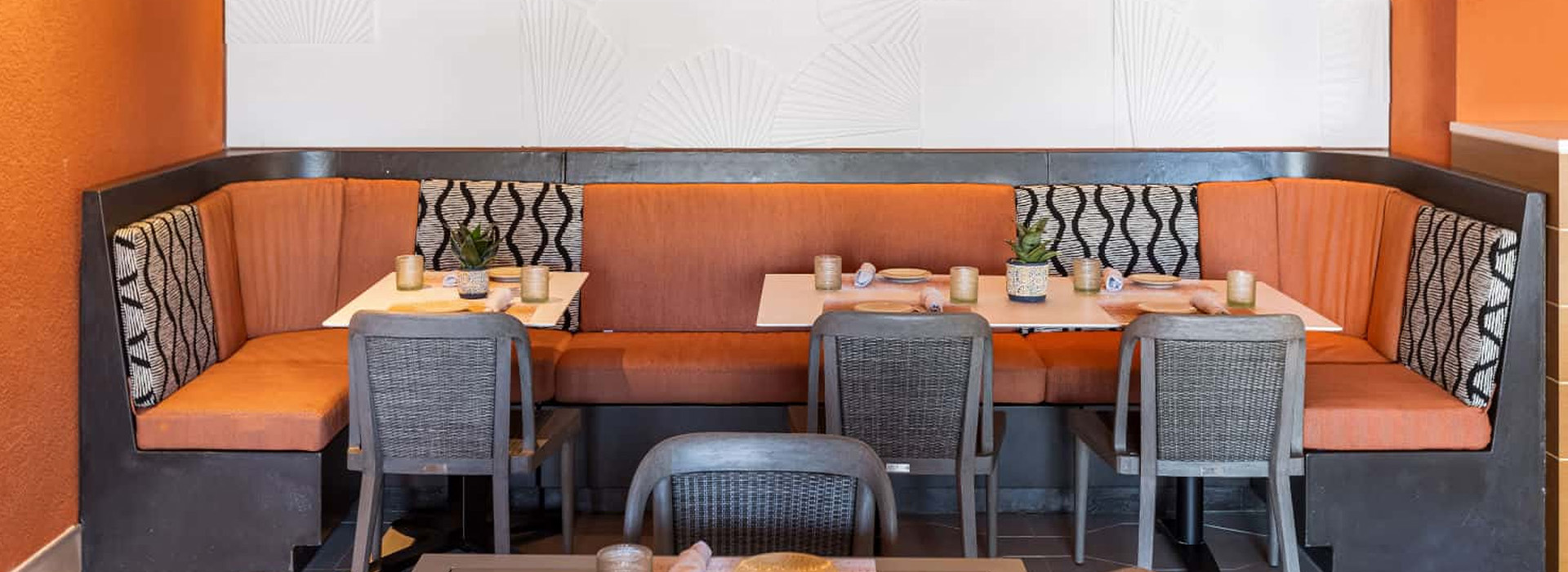 customized restaurant booths