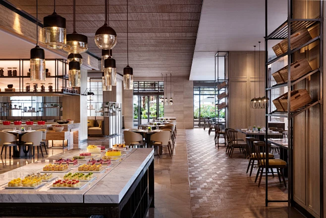 How to Customize Western Restaurant Furniture: Select the Right Manufacturer and Create a Perfect Dining Space